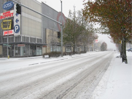 snow_1-18-12_Northgate-Way