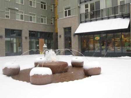 snow_1-18-12_fountain